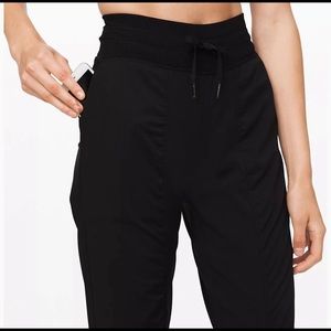 LULULEMON JOGGERS